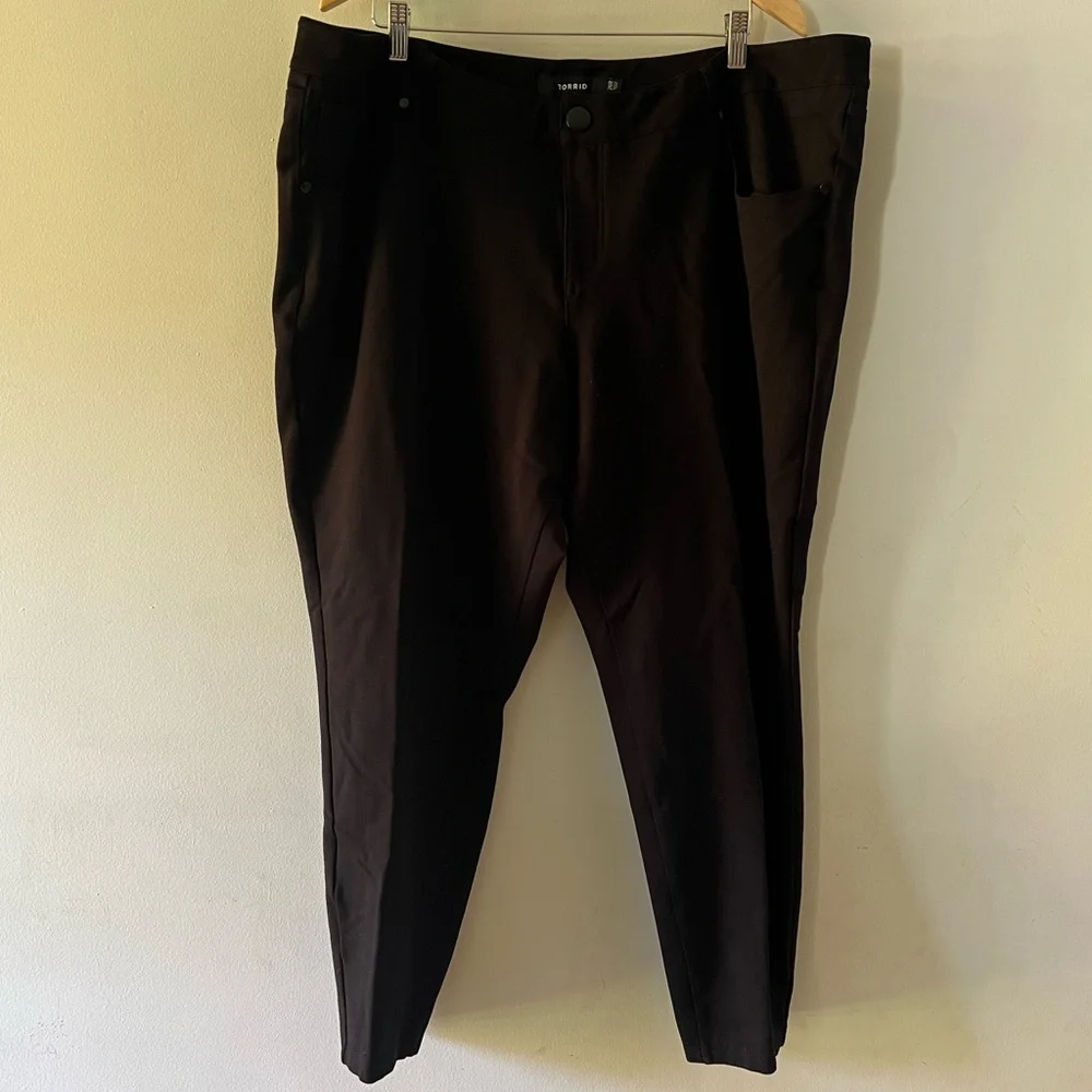 Torrid black skinny stretch pants, sz 26R, office‎ work casual business staple